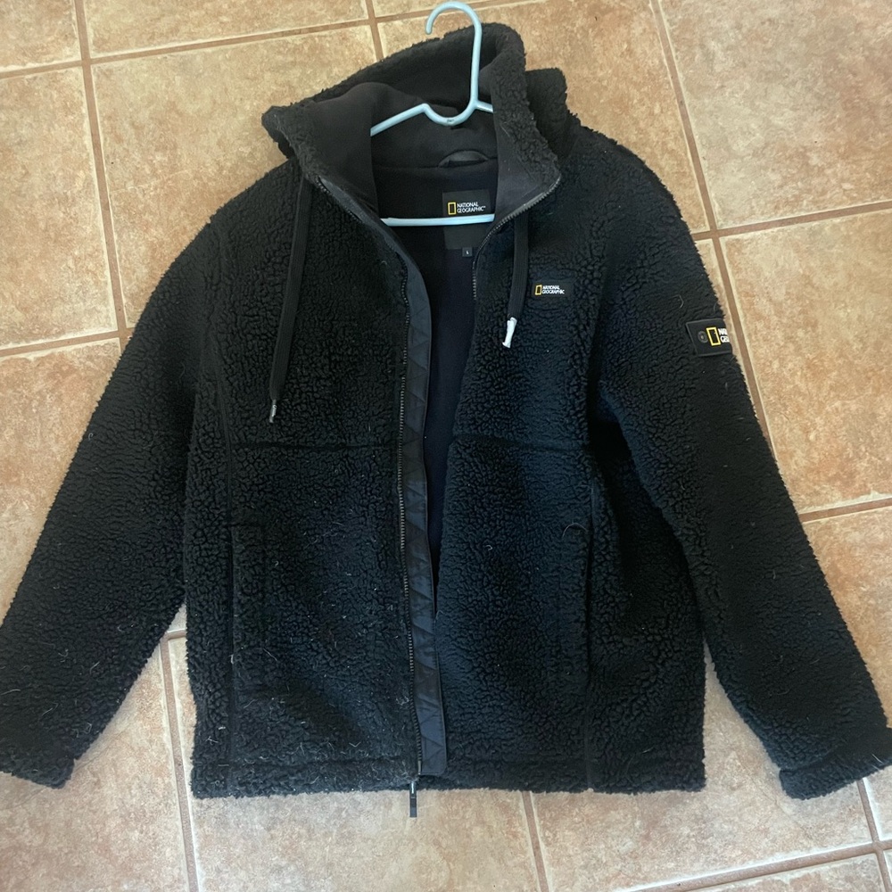 National Geographic furry jacket- very warm! New/never worn but no tags